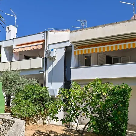 Apartment Adela I With Terrace Novalja Exterior photo
