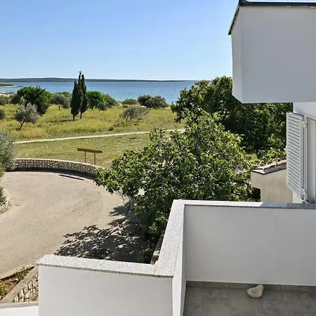 Apartment Adela I With Terrace Novalja Exterior photo